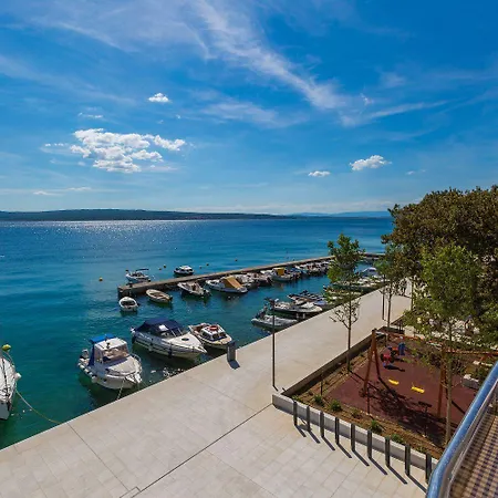 Direkt An Der Promenade Und Kostenlose Ausfluege